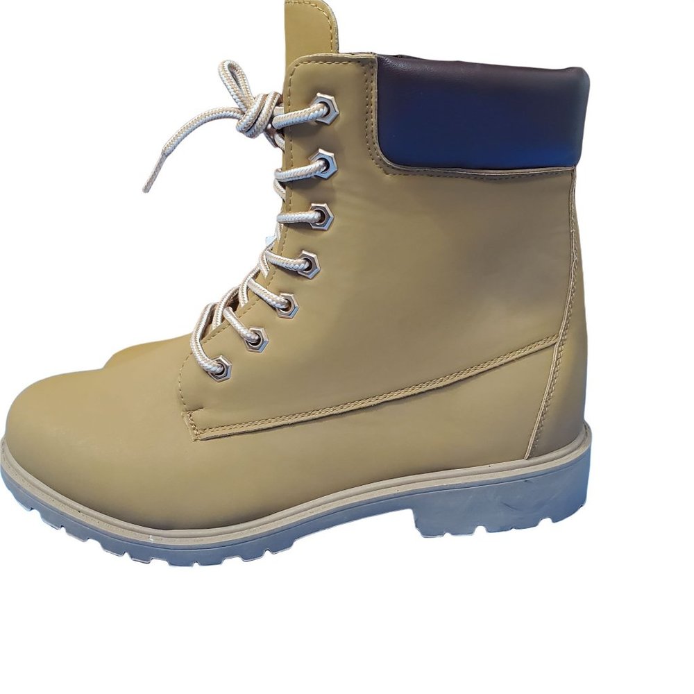 rue21 Camel Combats Lace boots Sz 9 New - Picture 3 of 15